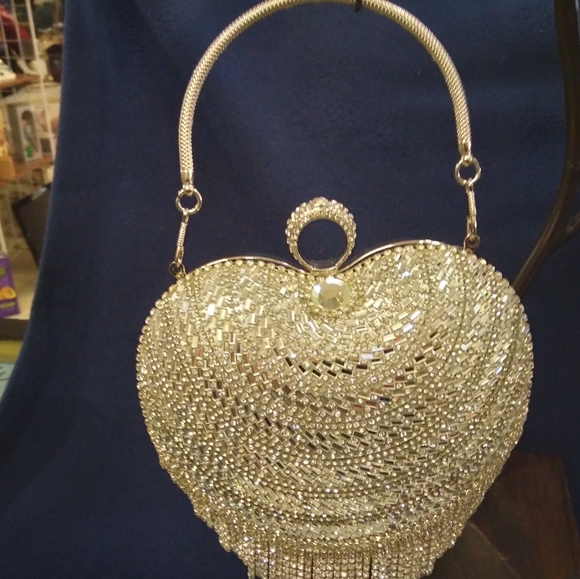 Purses - Picture 8 of 10